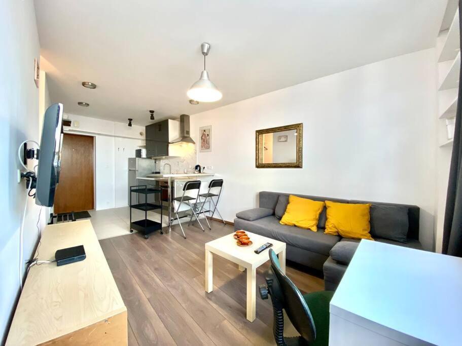 Studio Muranow By Esteum Host Apartment